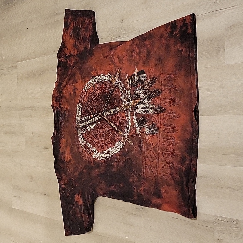 Vintage The Mountain tie dye peace pipes t-shirt. Size XXL. Red and black.